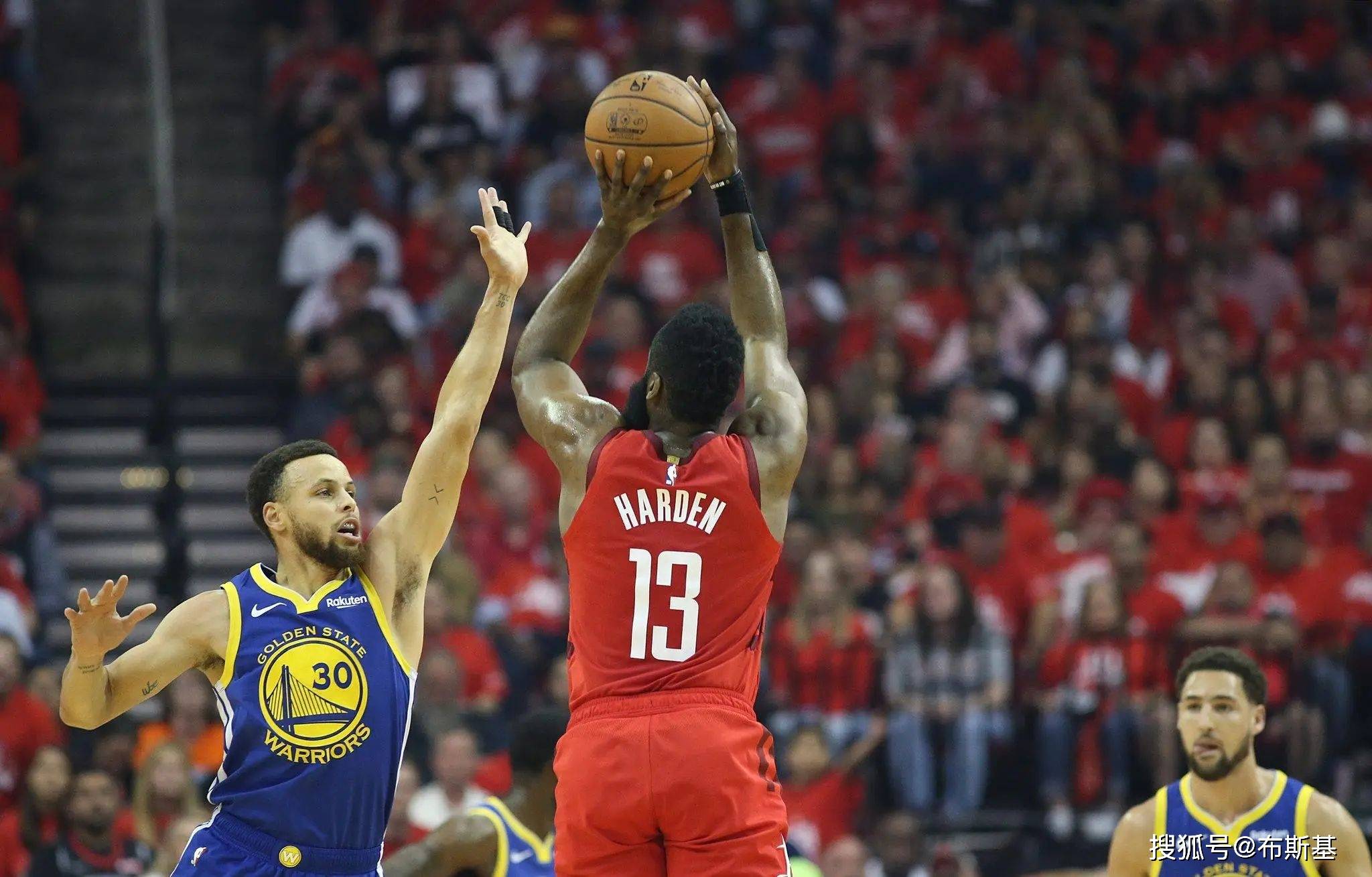 九游下载安装官网-哈登连续五场比赛得分超过领先优势明显，曼联不断突破！